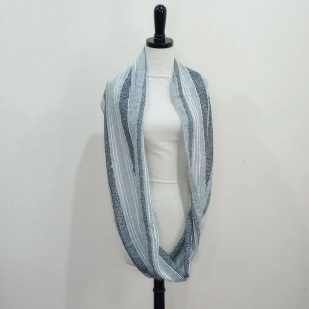 New! Shupaca Infinity Alpaca Scarf - Boucle - Gray Monochrome